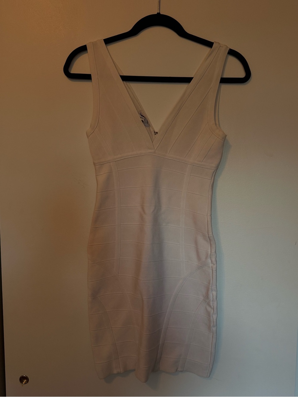 Bebe White V-Neck Bodycon Dress